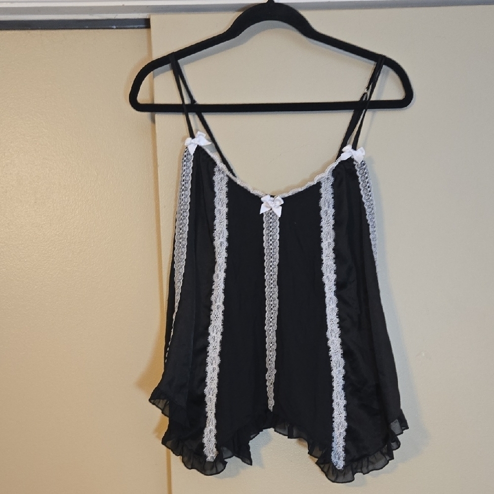 Victoria's Secret Modal Black and White Lace Trim Camisole Size Medium